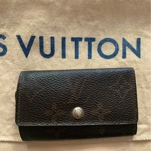 Louis Vuitton key holder